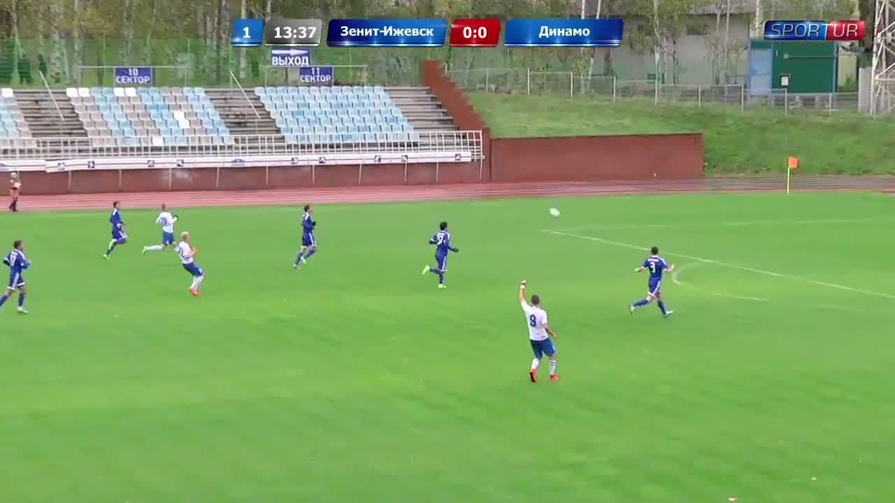 Вратар вкара страхотен гол от своята врата