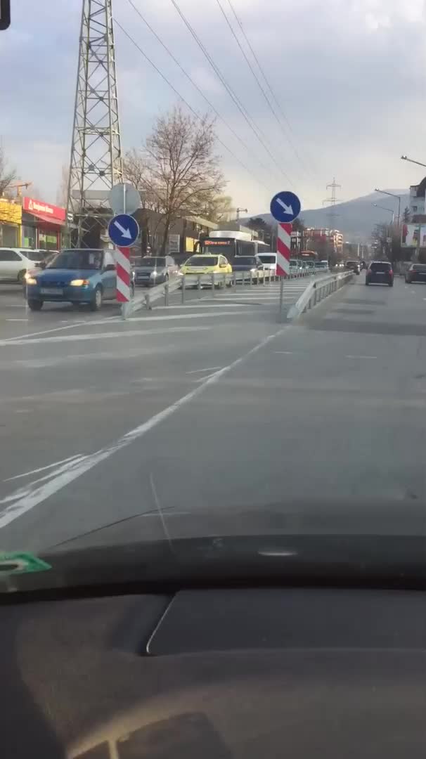 Умишлено стесняване на улица