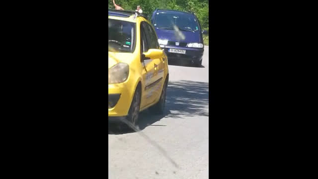 Безумие по пътищата на страната
