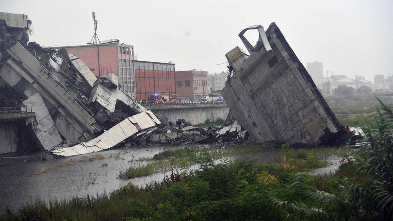 Трагедията с пропадналия в Италия мост е едно от най