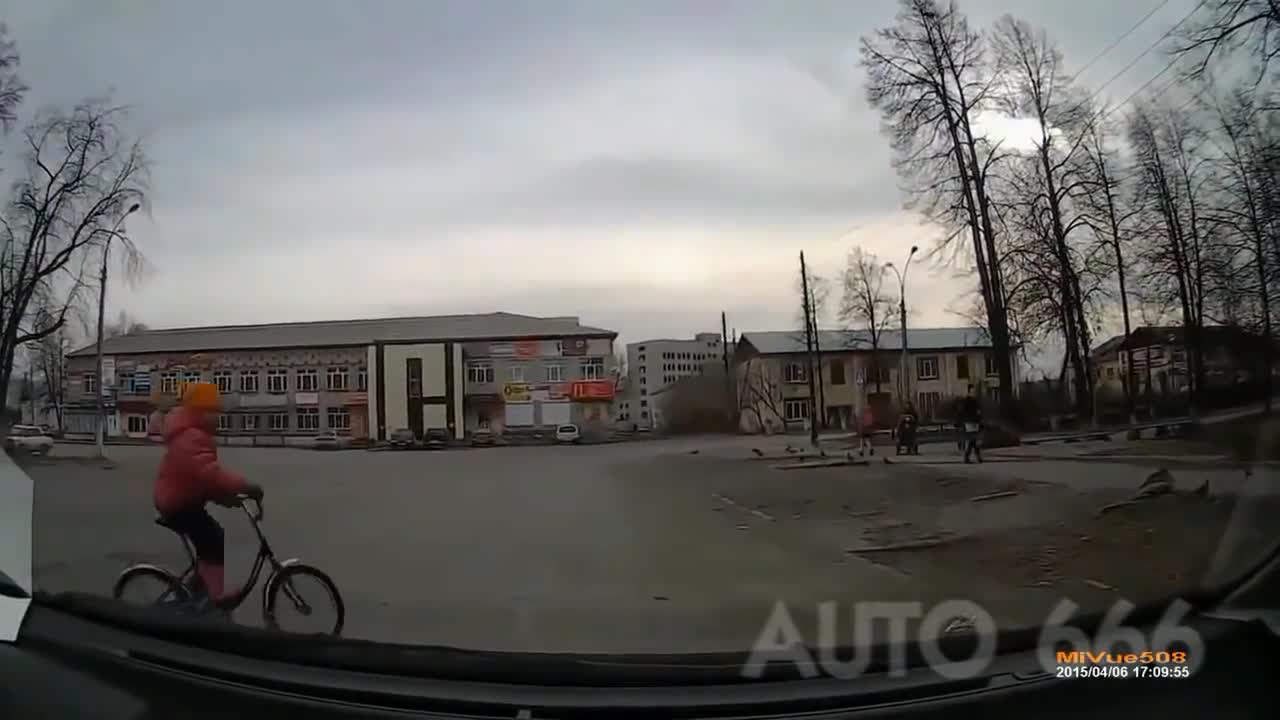 Шофьори , не забравяйте - децата са без спирачки !