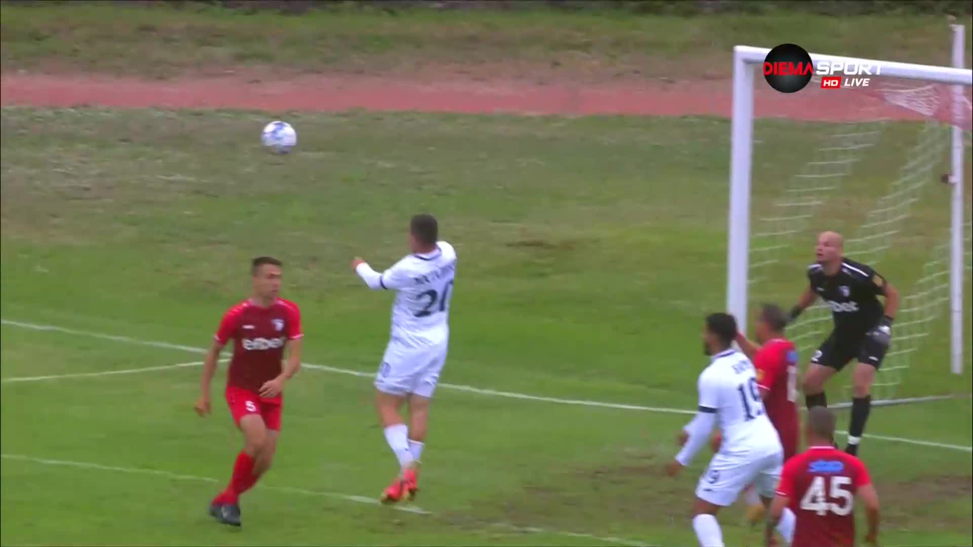 Димитър Костадинов с дебютния си гол даде аванс на Левски