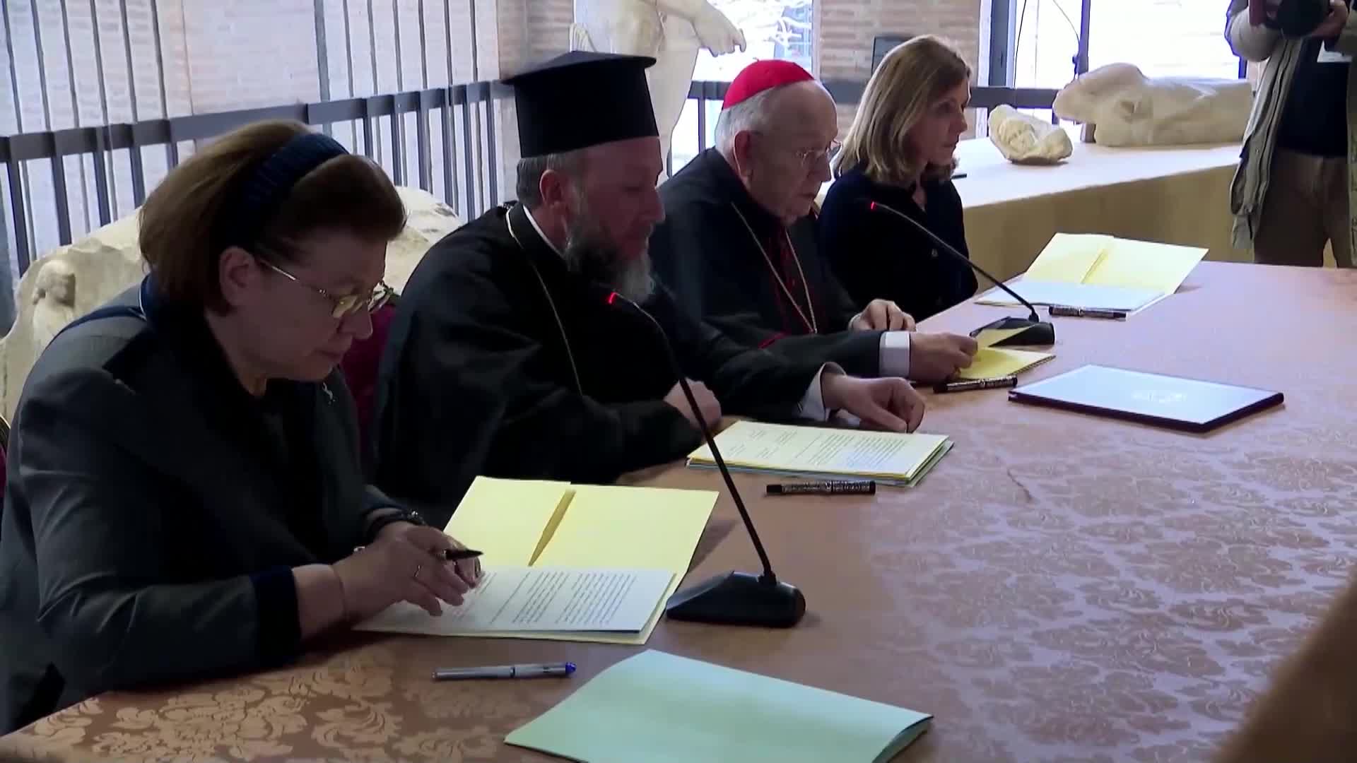 Ватиканът връща на Атина ценни статуи от Партенона