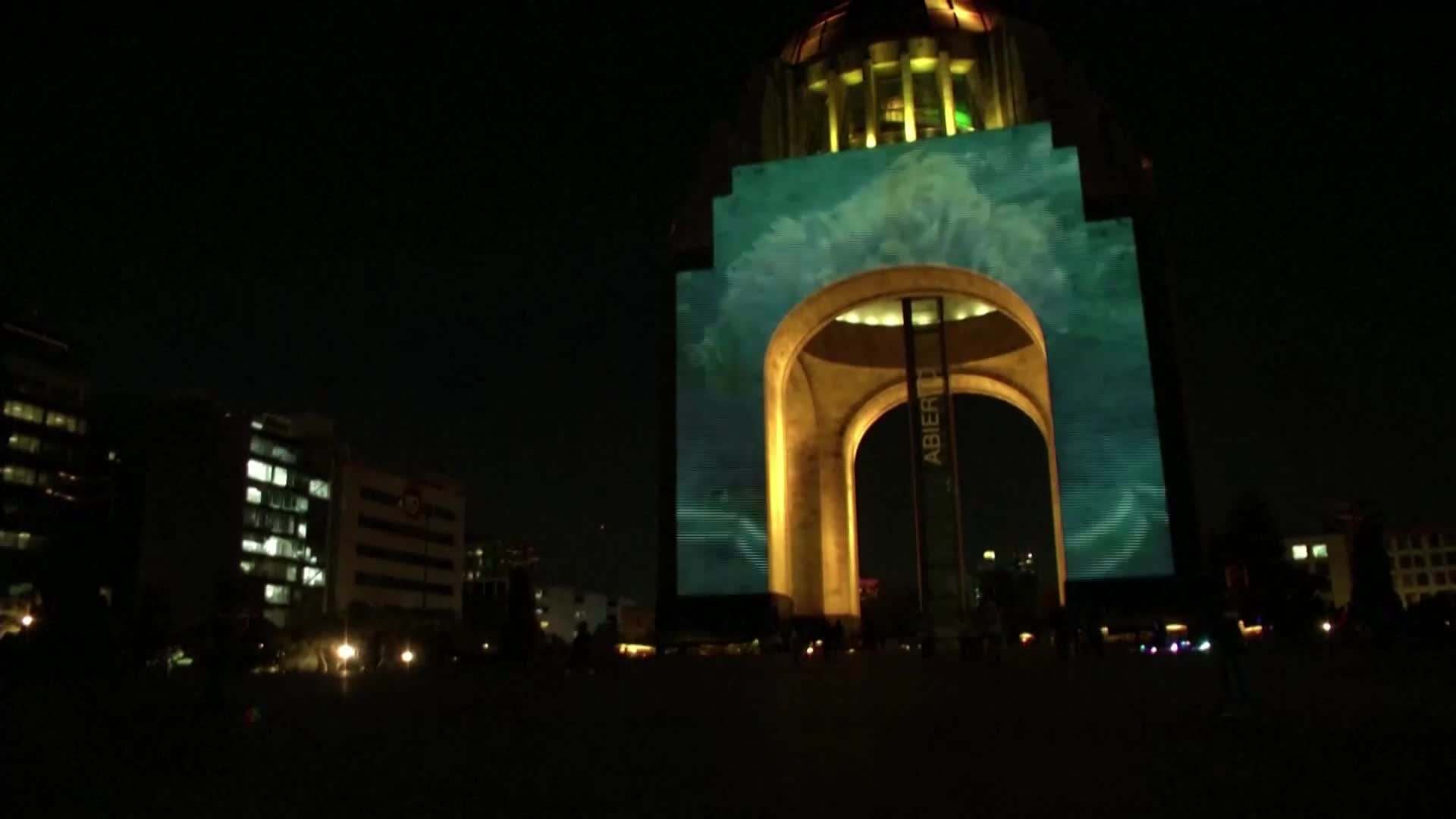 Грийнпийс освети паметник в Мексико настоявайки за защита на океаните (ВИДЕО)