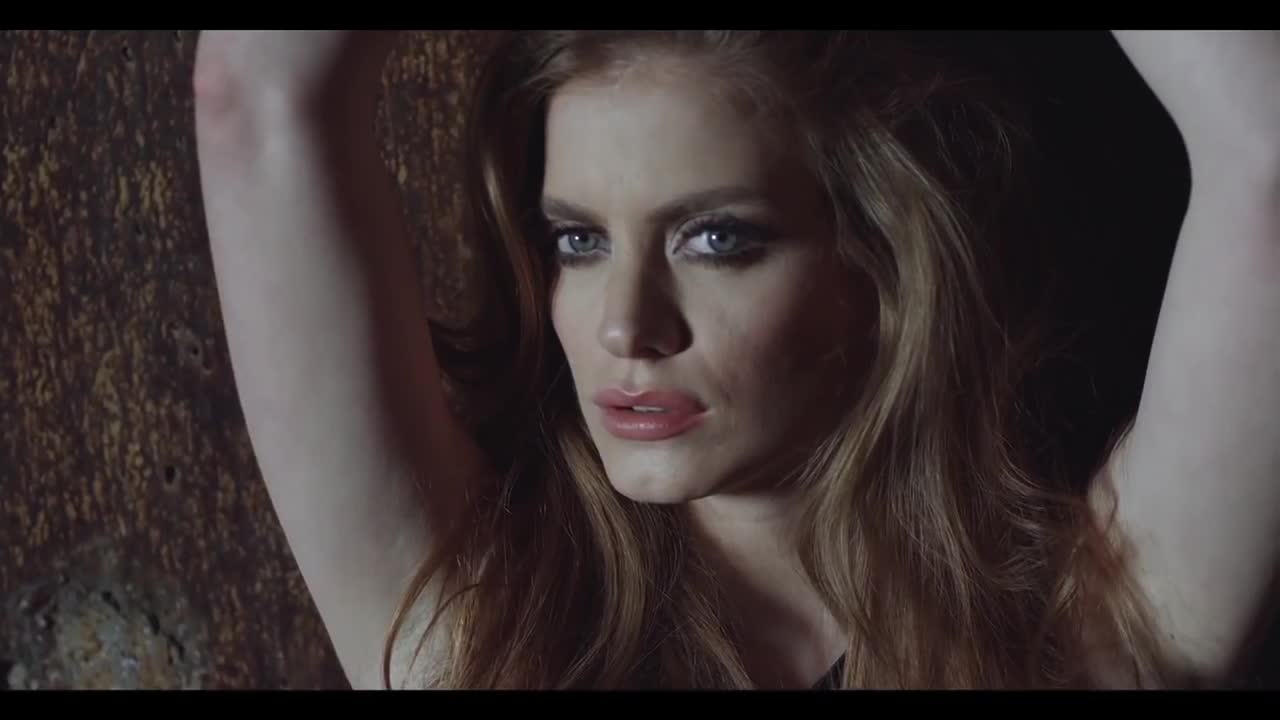 2015/ Milica Pavlovic - Selfie (official music video)   Превод от warrior