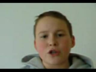 14 Годишен Прави Феноменално Добър Beatbox