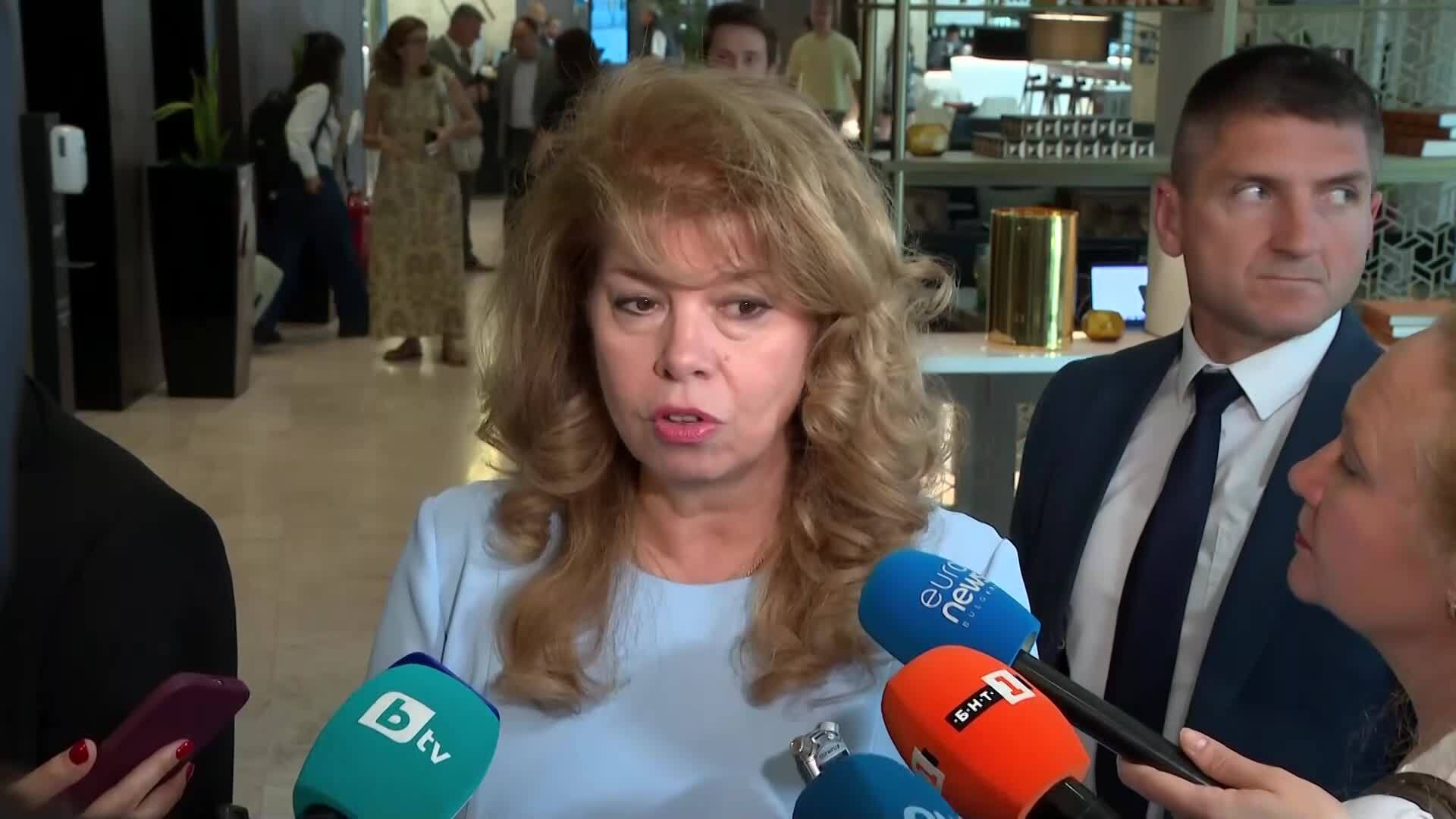 Президентът: Нямам основания да не вярвам на военния министър
