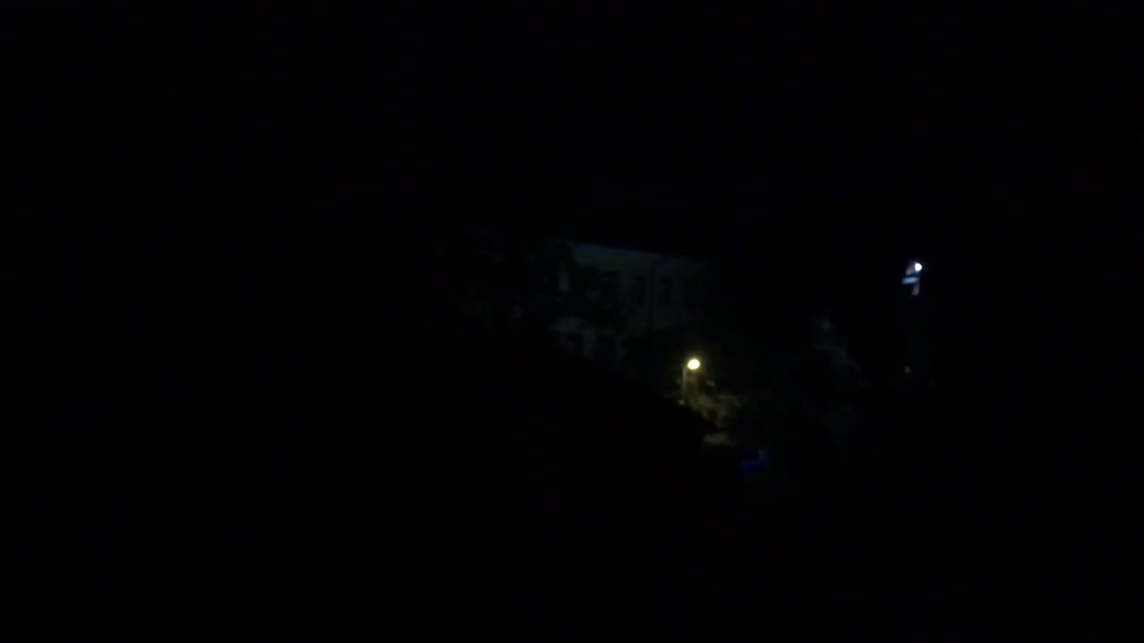 Счупен бокулукчийски камион тормози няколко квартала