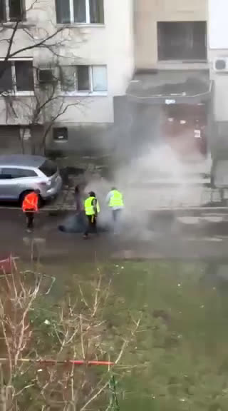 Предизборни напъни