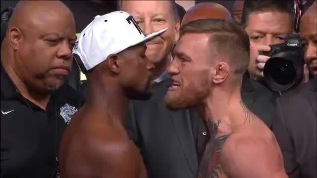 Mayweather vs Mcgregor Official Weigh-in 25-26.08.2017 г.