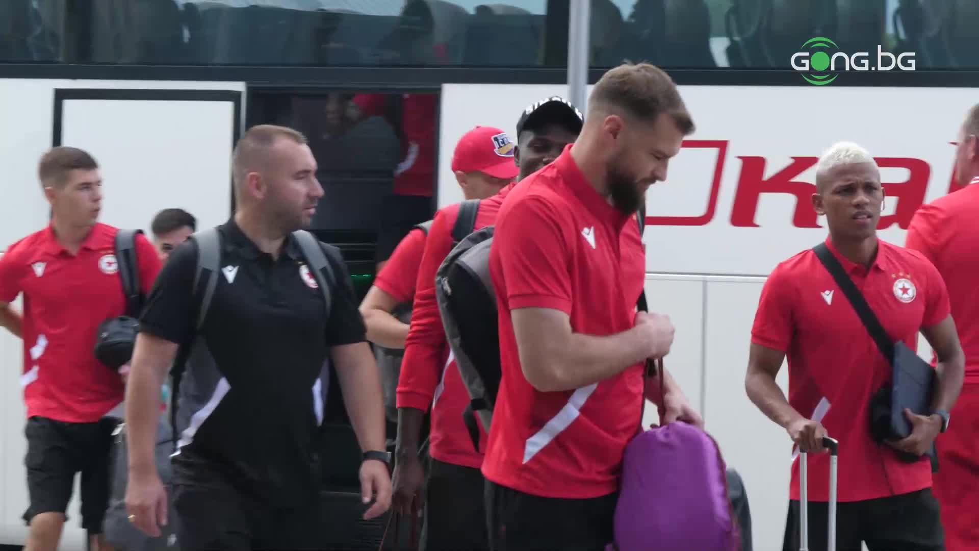 ЦСКА замина за лагера в Австрия