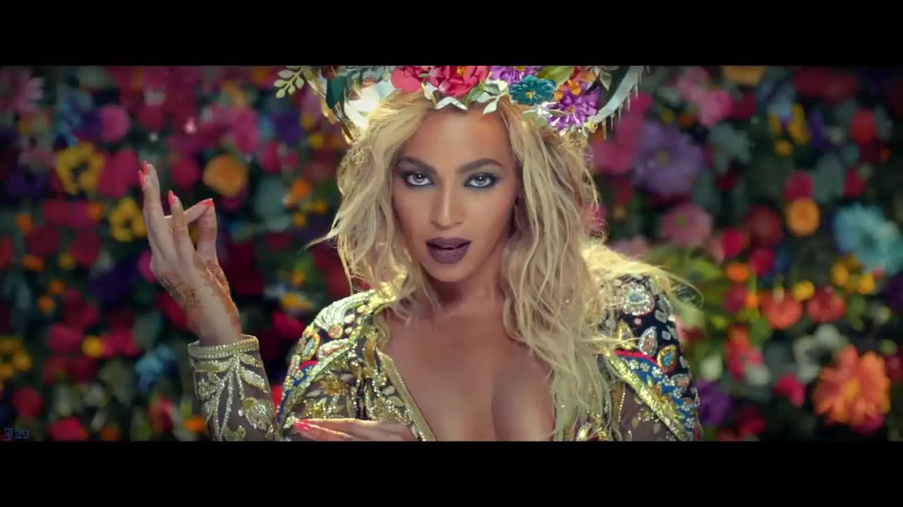 Премиера 2016 ! Coldplay - Hymn For The Weekend ( Официално Видео )   Превод!