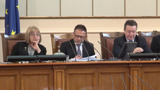 Димитър Лазаров оглави комисията за промени в конституцията