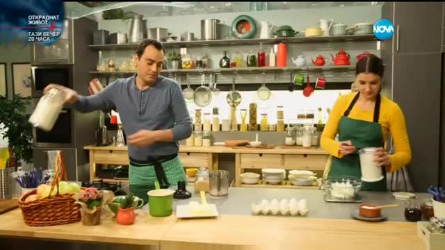 Ябълков сладкиш с крем сирене - Бон апети (08.03.2016)