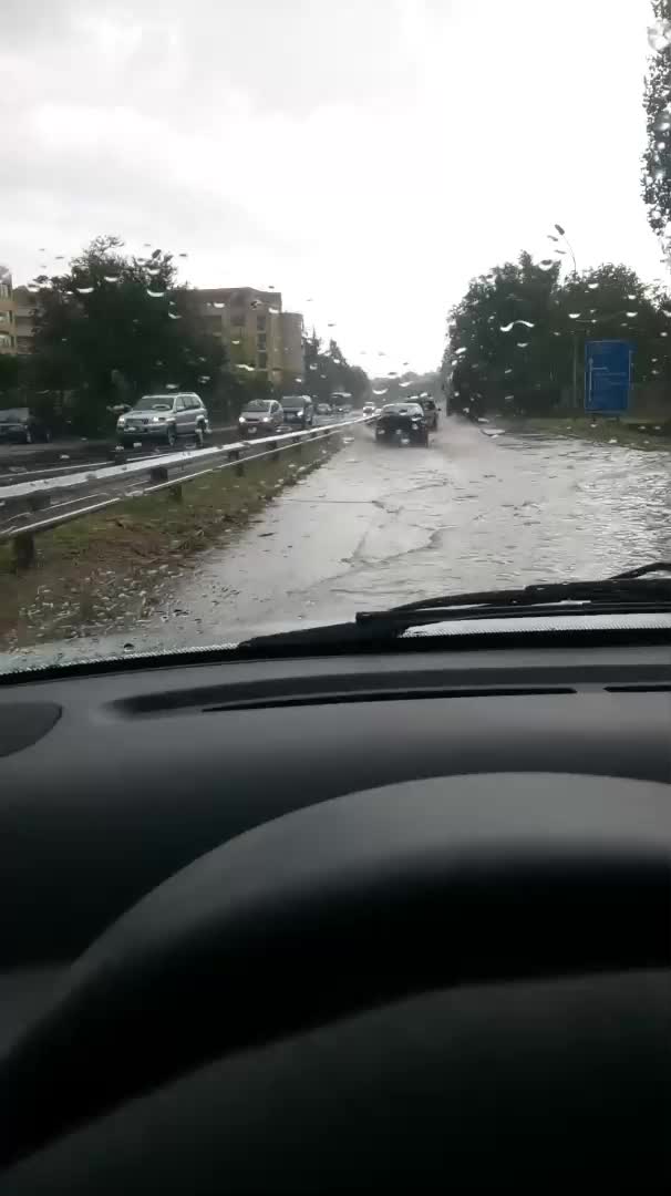 Пролетен "дъждец" във Варна