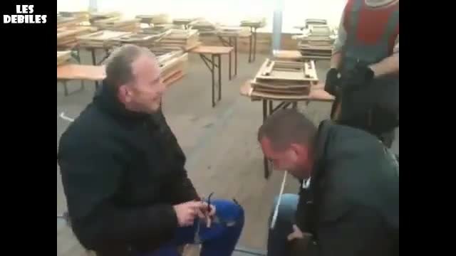 Поляци се бият с лъжици