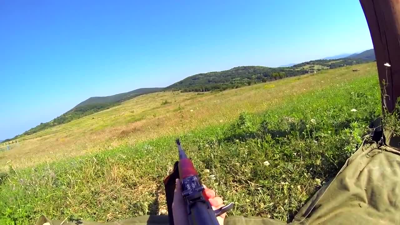 Приятели на Армията - Ak47 Стрелба от Първо Лице