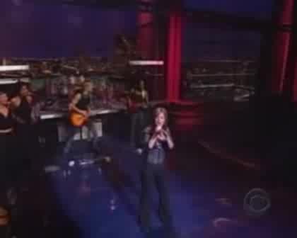 Kelly Clarkson - Miss Independent Live bg sub
