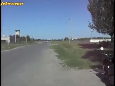 Заз с двигател от пистарка - Yamaha R1 -