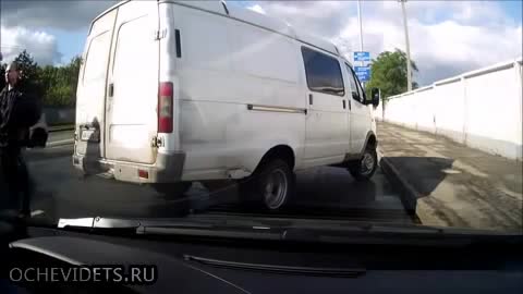 Още един, който беше решил да се прави на мутра… Е, вече няма да се прави! )