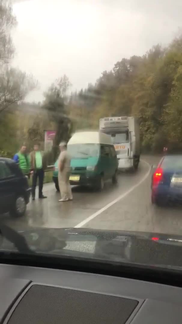 Тежък инцидент на пътя към София