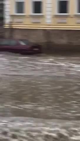 Ловеч под вода