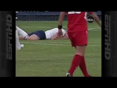 Женска селания на футболното игрище !