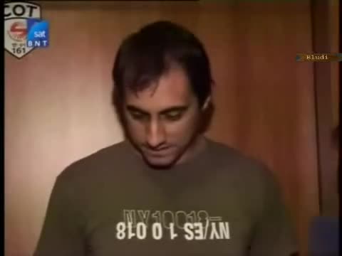 Дете се бъзика със съсед, полицията вдигната на крак