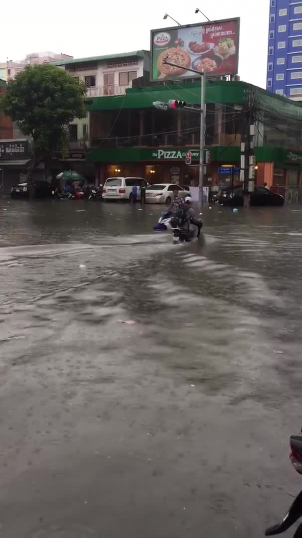 Наводнение в Камбоджа