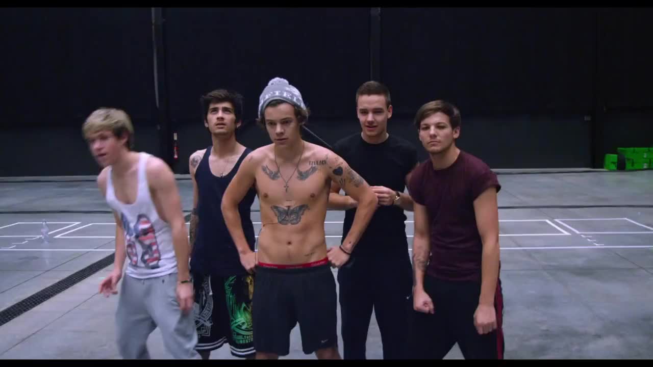 One Direction - This Is Us - Оииален ейл