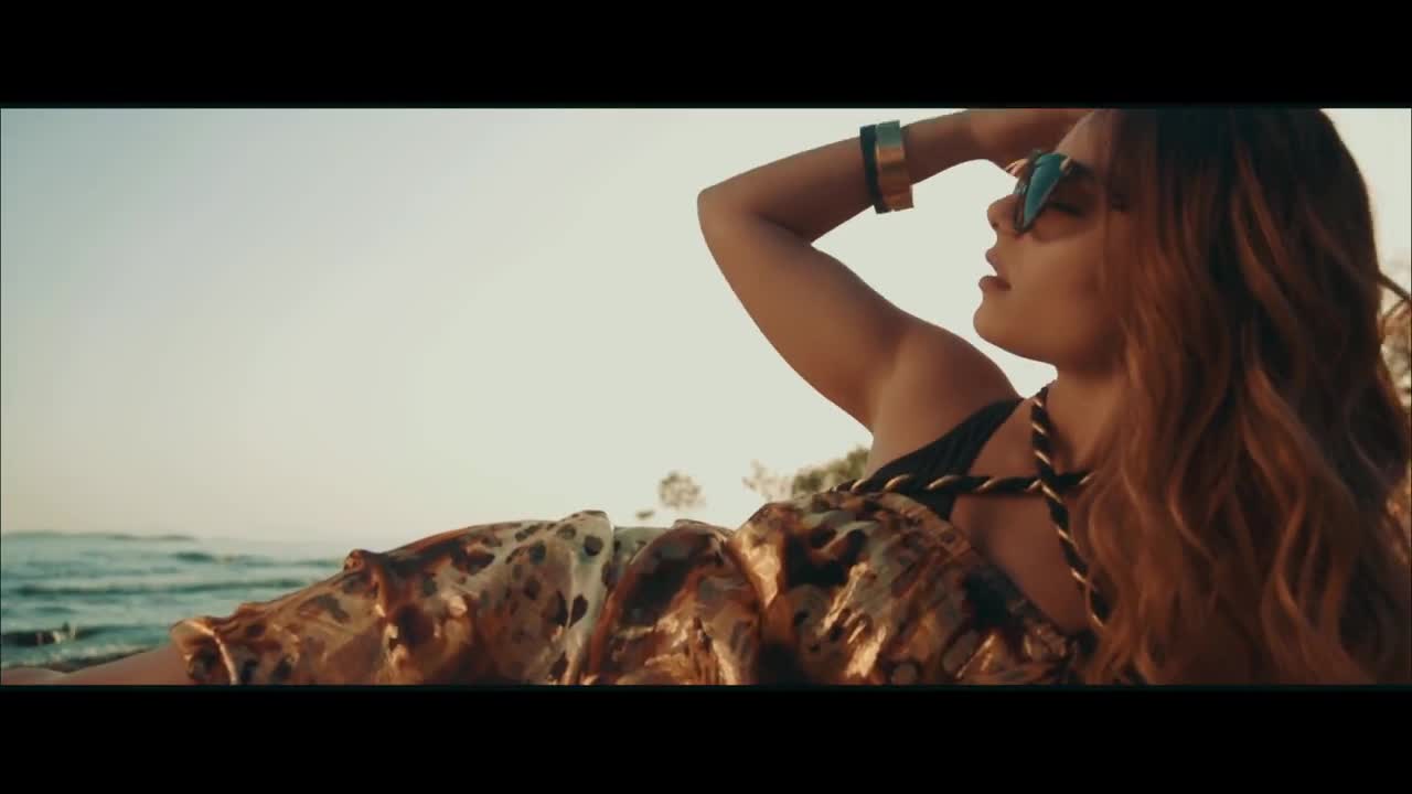 Горещи нощи • Видео Премиера 2015 Eleftheria Eleftheriou - Nuxtes Kaftes