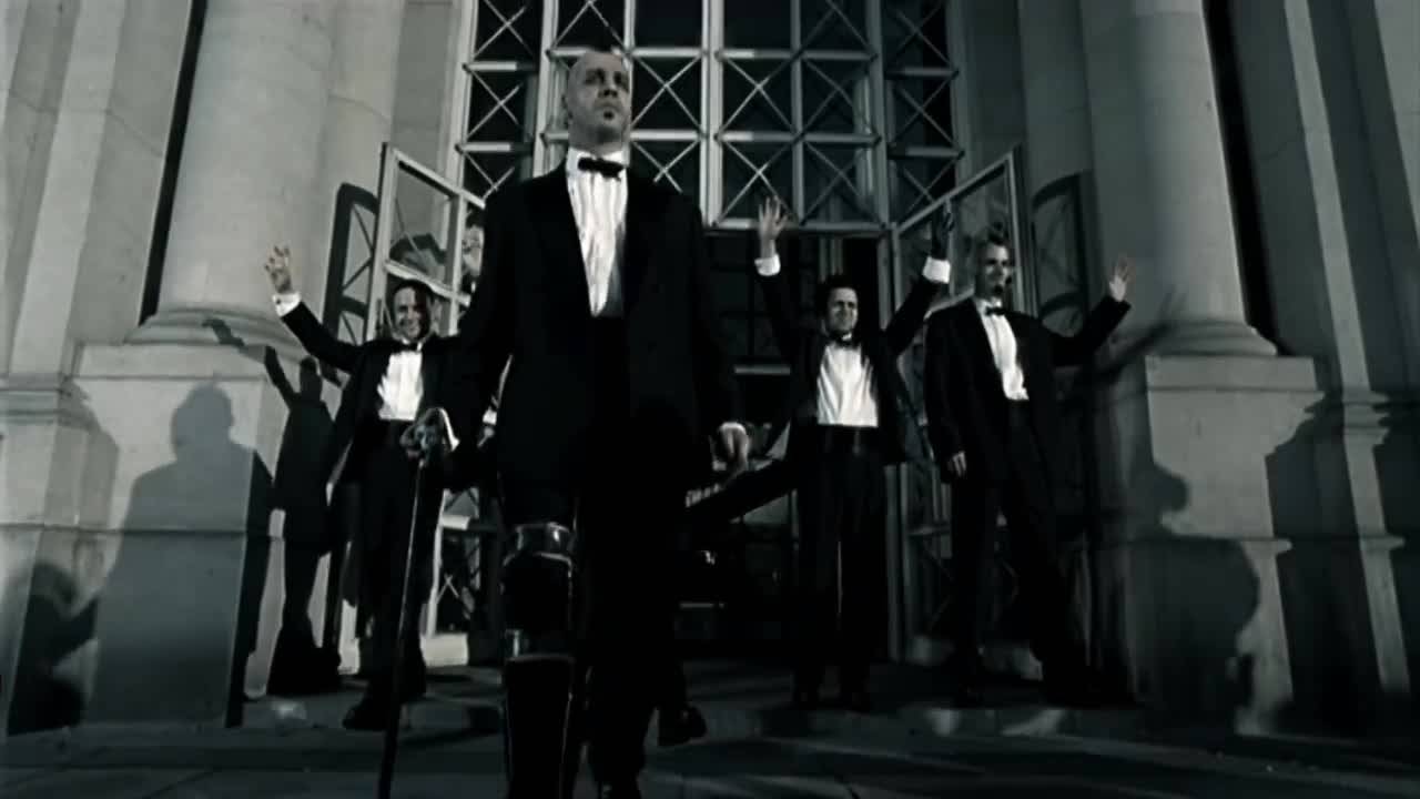 Rammstein - Ich Will ( Official Video ) Превод
