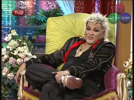 Александра Енева "Двойничка Била На Paris Hilton" ? xa-xa в Шоуто на Азис 27.01.2008 High-Quality