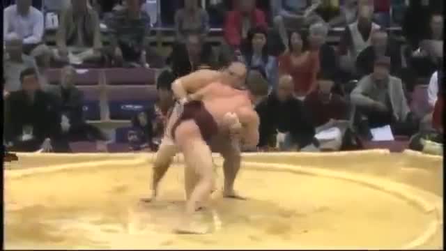 Pavel Bojar или легендата за кльощавия сумо шампион