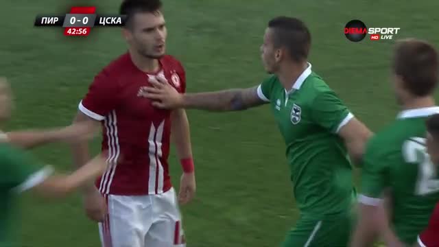 Нервите взеха връх: Играчи на Пирин и ЦСКА се спречкаха