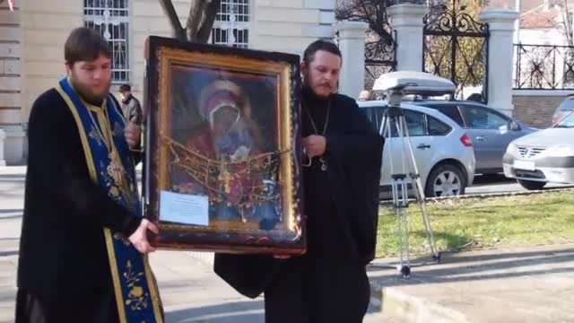 У нас пристигна чудотворната икона "Пътеводителка Байталска"