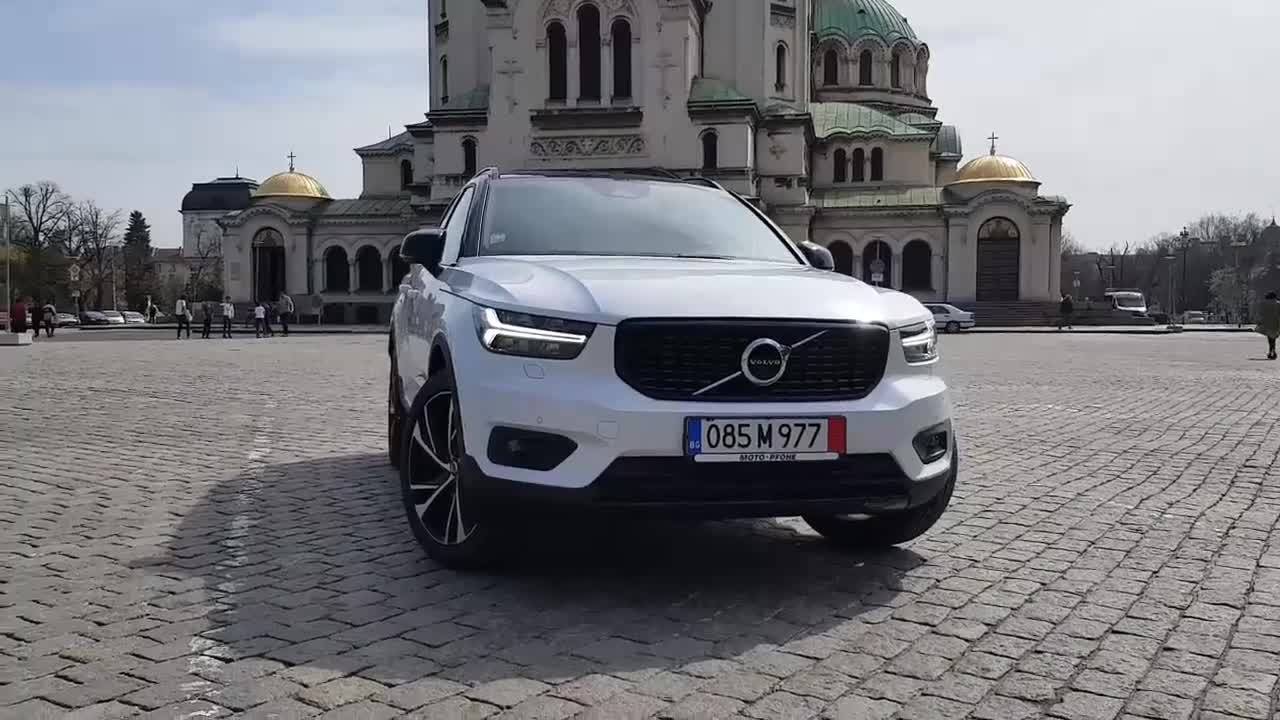 Впечатляващият швед Volvo XC40