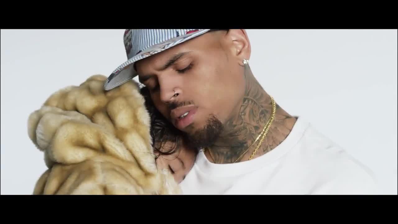 Премиера 2o15 •» Chris Brown - Little More   Превод
