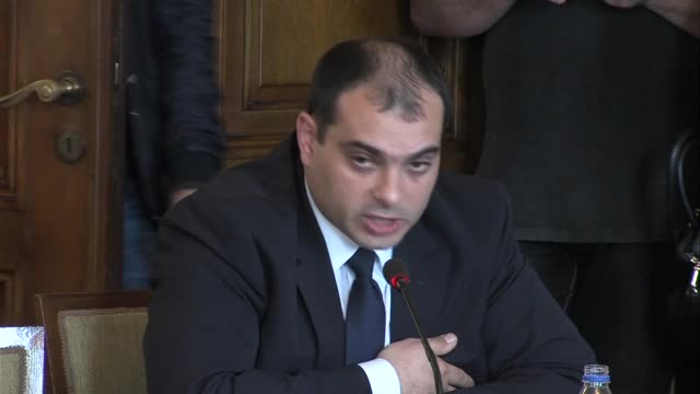 Правната комисия одобри референдума на Слави Трифонов