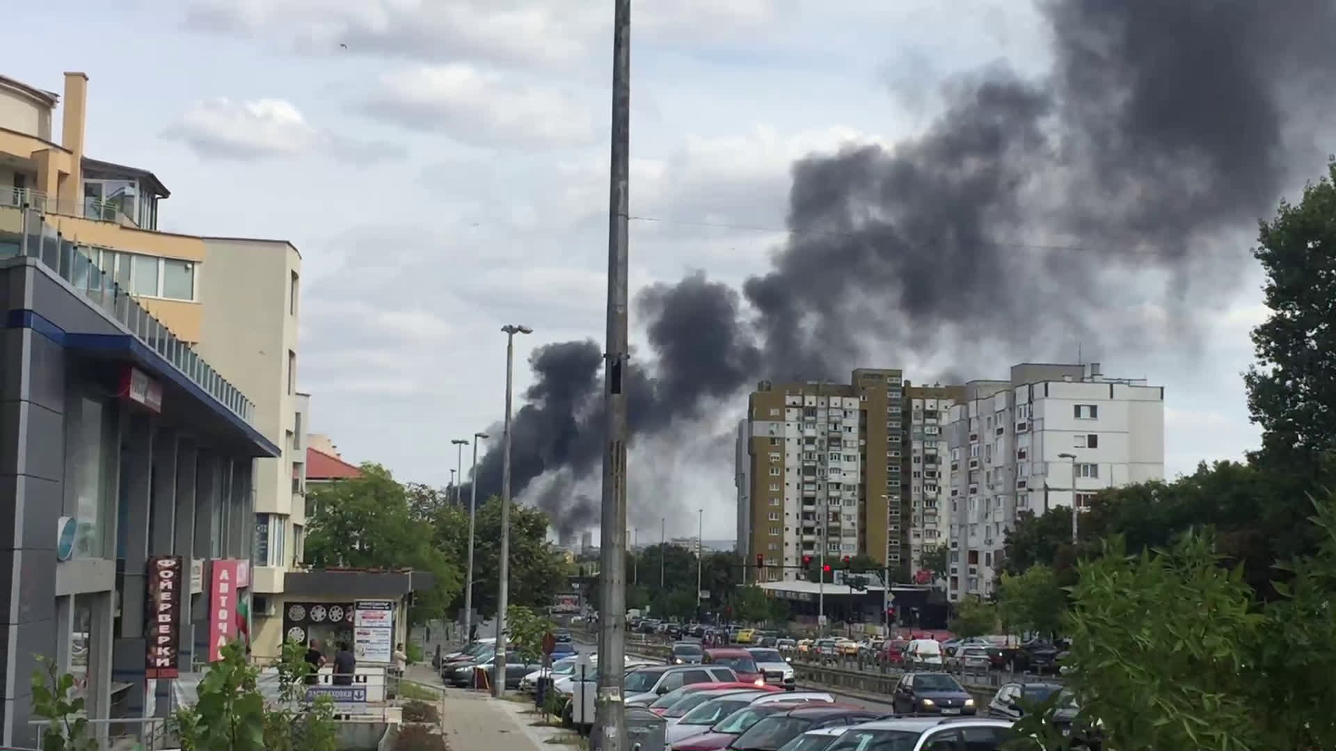 Горя сметище за стари гуми в Шумен