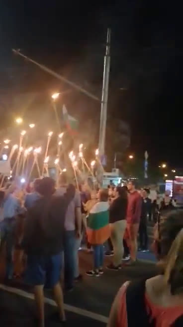 ДЕН 32: Факелно шествие по "Цариградско шосе"