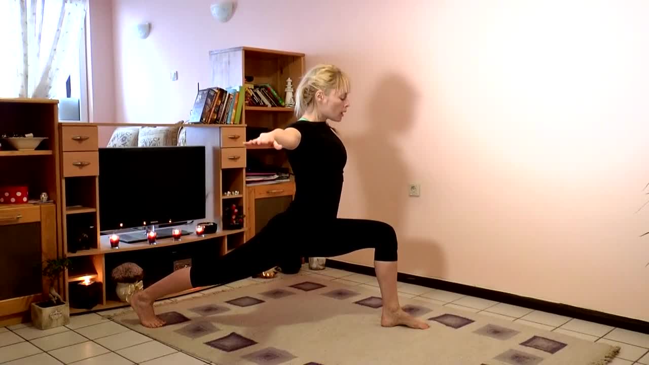Бързо следпразнично отслабване с фет-бърнинг йога