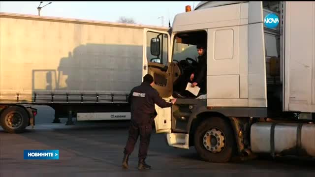 10 километра опашка от тежки камиони на "Дунав мост"