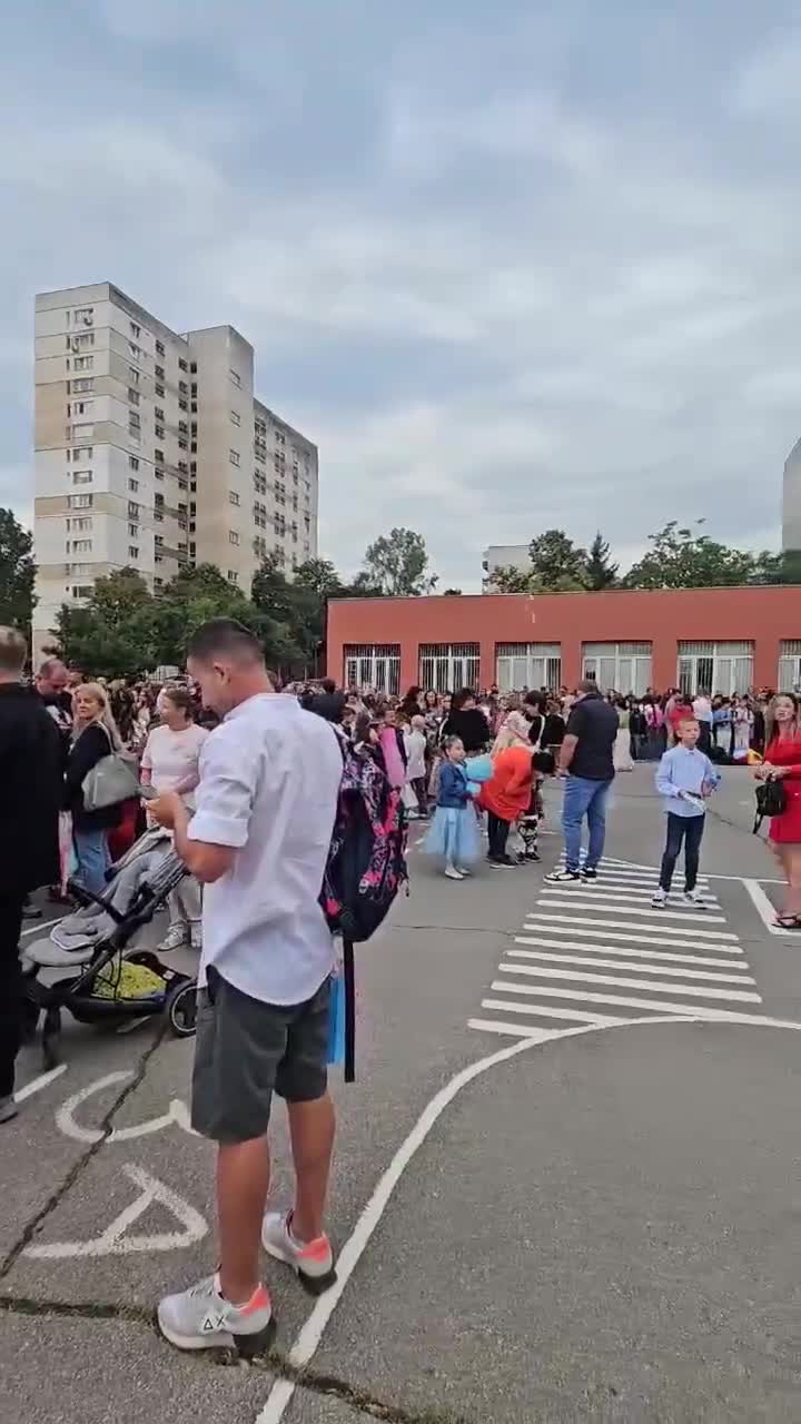 Откриване на учебната година в 118. Средно училище „Aкадемик Людмил Стоянов“