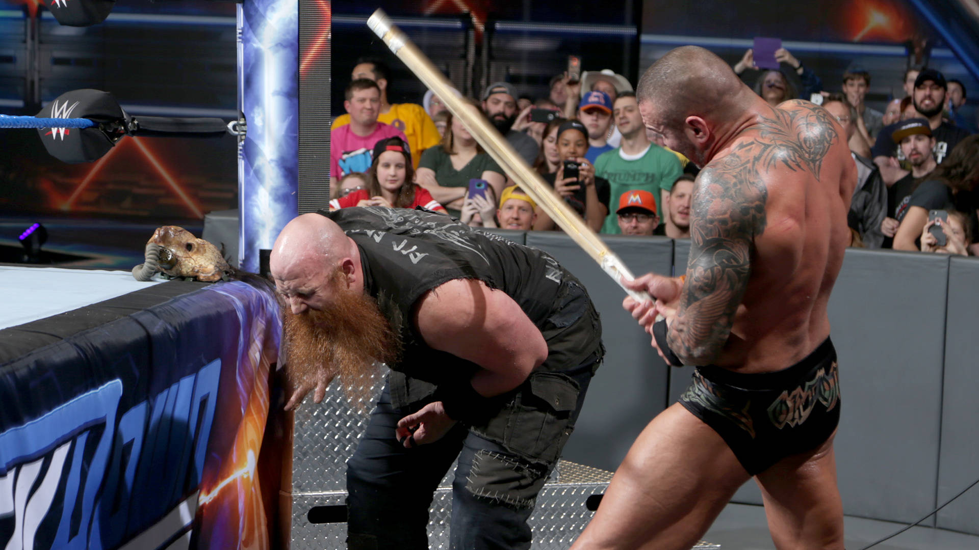 Ранди Ортън срещу Ерик Роуън - SmackDown LIVE, April 25, 201