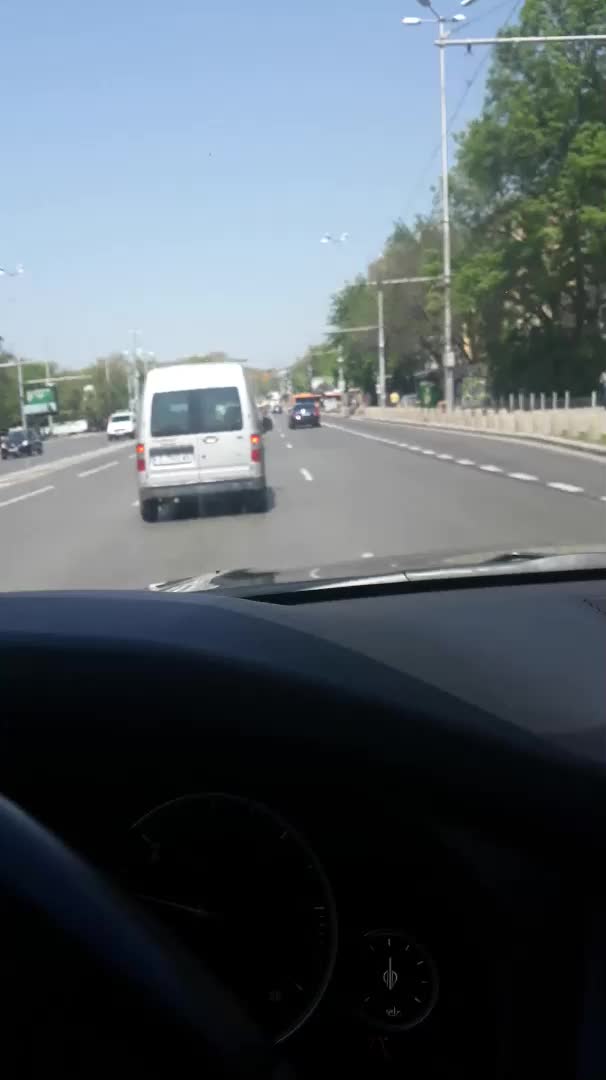 Шофиране в бус лентата на "Цариградско шосе"