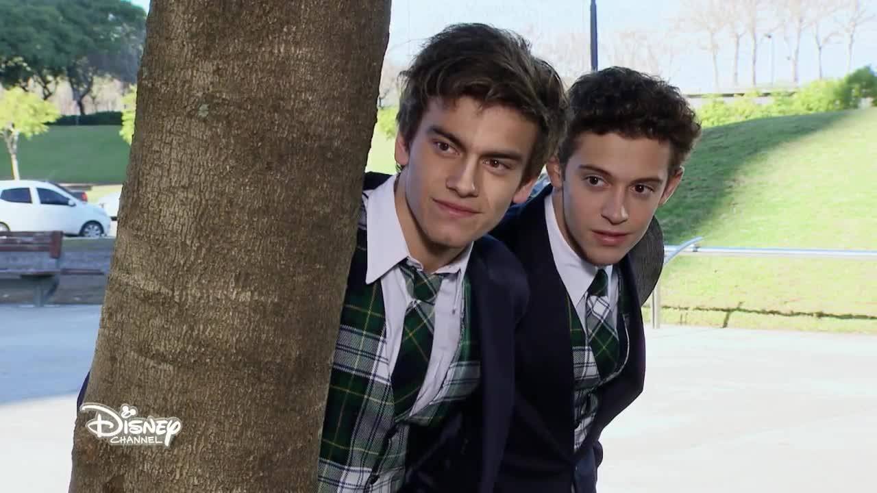 Soy Luna 2 - Матео и Гастон разбират тайната на Нина - епизод 9 + Превод