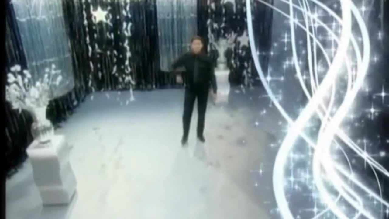 Sinan Sakic - Mene kuci niko ne ceka - Prevod