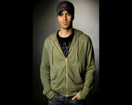 Enrique Iglesias - Can You Hear Me