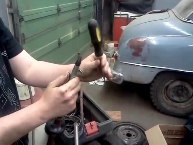Готин трик с отвертка и компресор